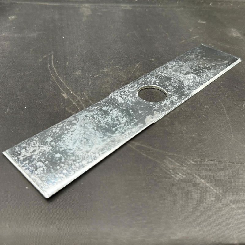 Cuchilla plana de dos dientes para desbrozadora de 30 cm